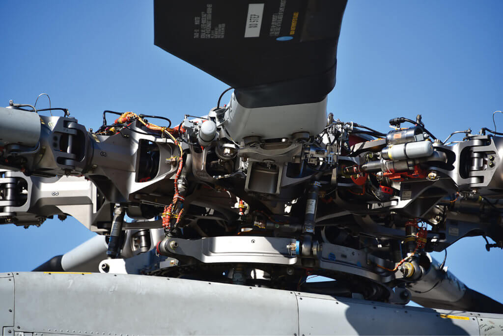 The CH-53K has an elastomeric main rotor hub and new composite rotor blades, which eliminate the pressurized spar found in earlier CH-53 models.