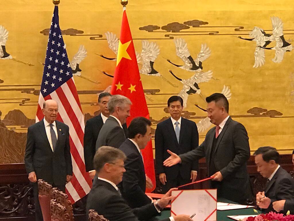 The signing was witnessed by United States Secretary of Commerce Wilbur Ross, as part of U.S. President Donald Trump's trade mission to China. Signing for Bell Helicopter was president and chief executive officer, Mitch Snyder, and Reignwood Aviation's chairman, Zheng Gang. Bell Helicopter Photo