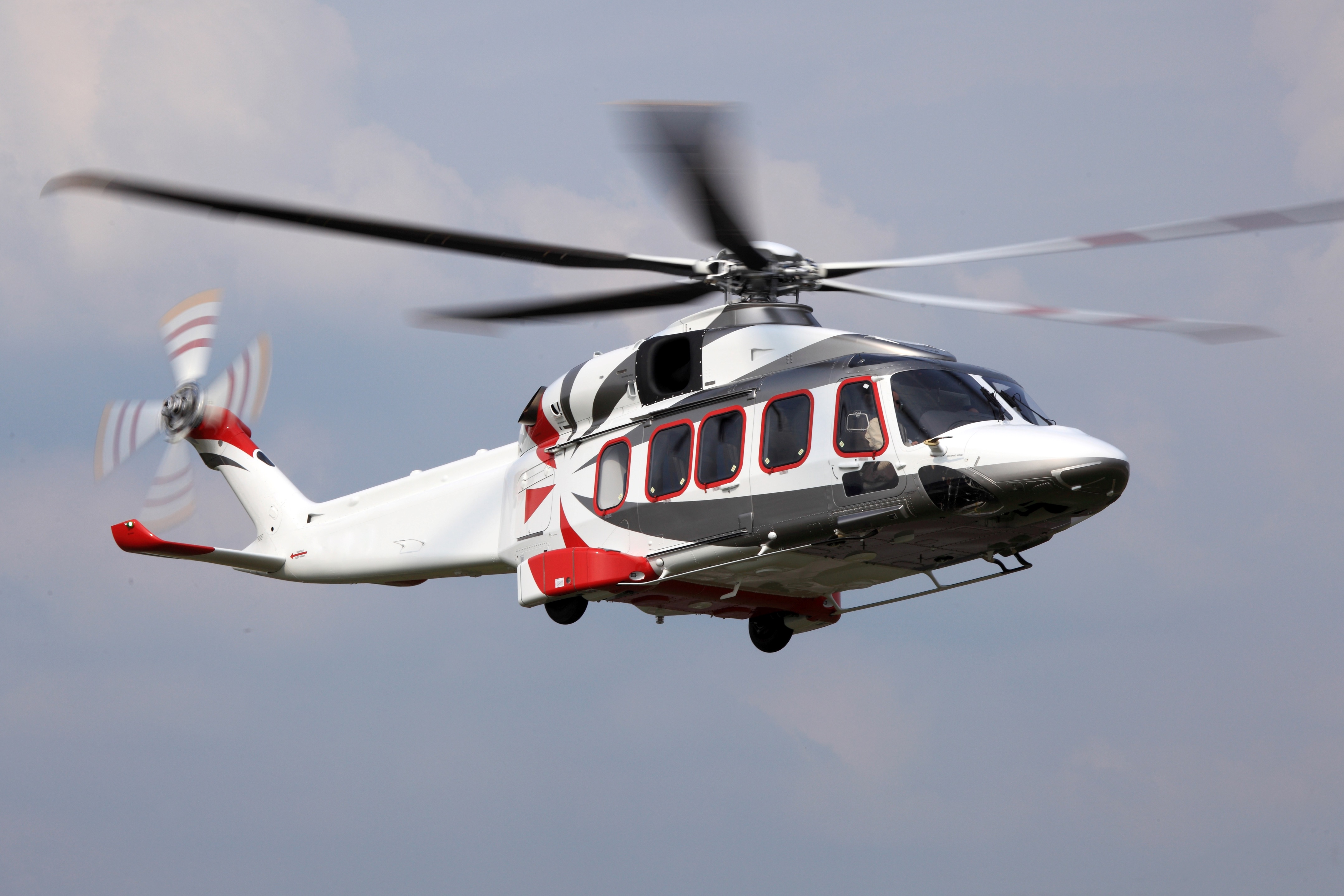 Many of the AW189’s customers are in the offshore oil-and-gas market, where high-altitude performance is not a priority. The aircraft is currently certified to a ceiling of only 10,000 feet, although it is capable of flying higher. Leonardo Photo