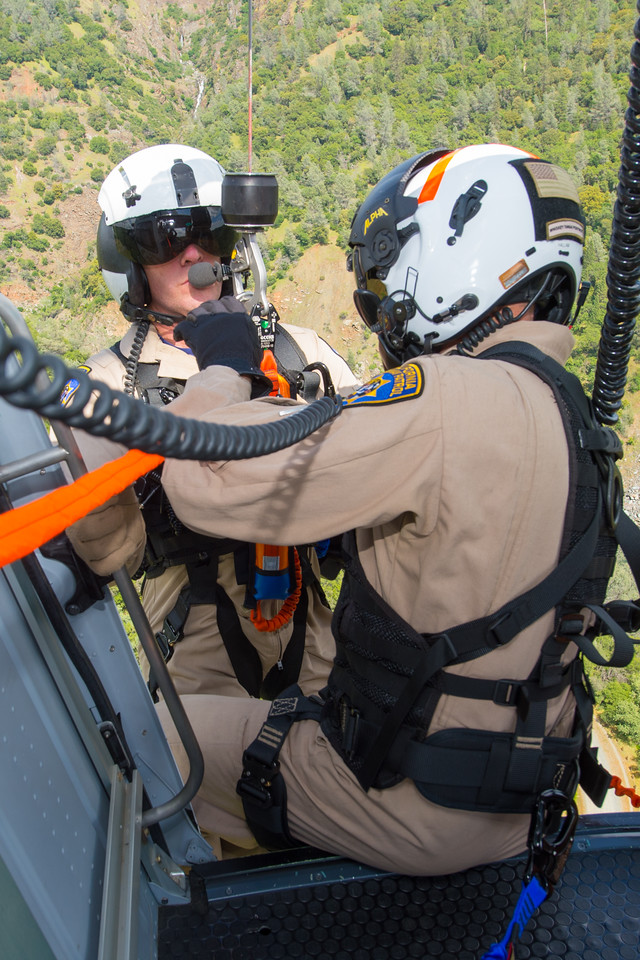 CHP flight officers practice transitions into and out of the helicopter during training evolutions. Dan Megna Photo