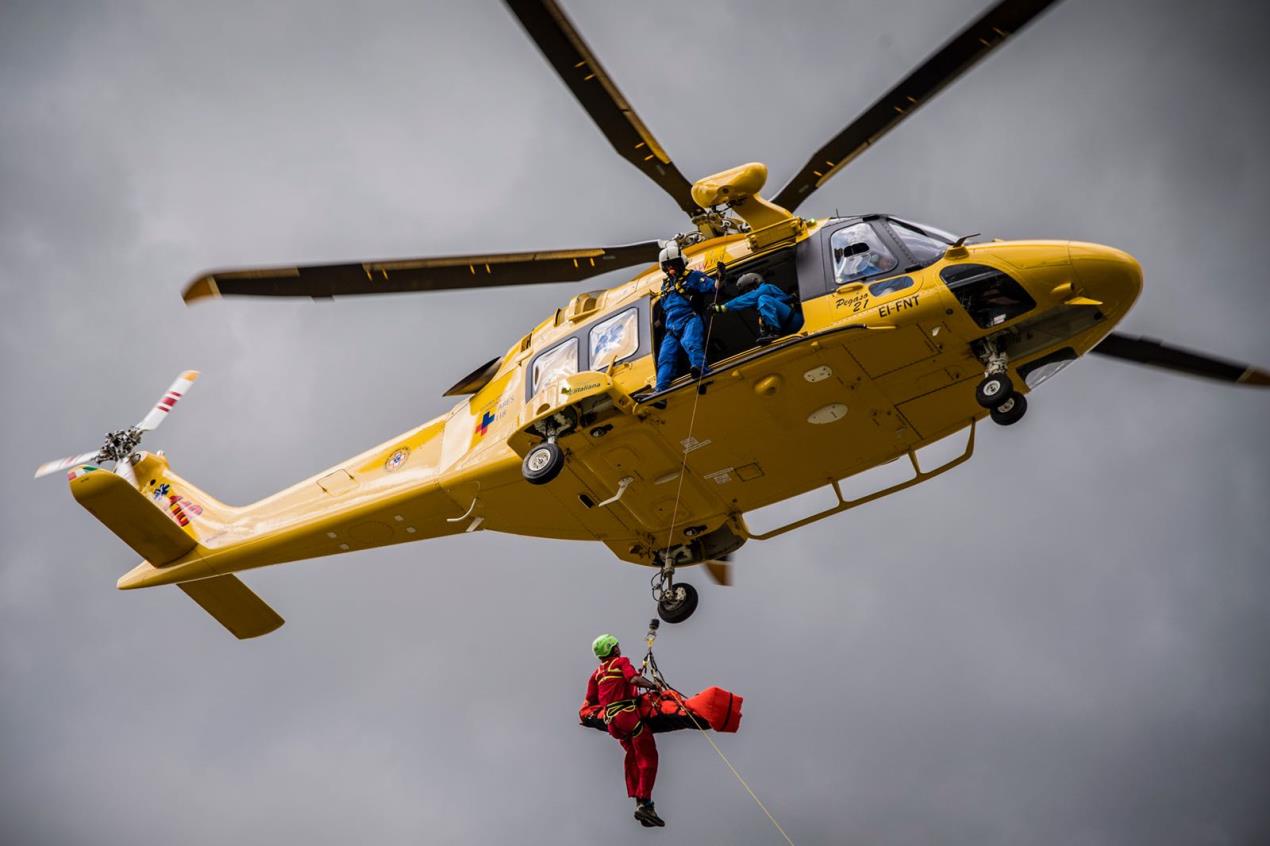 Elitaliana has developed operational experience in a wide range of areas including EMS, offshore helicopter transport, environmental monitoring, forest firefighting, and search-and-rescue. LCI Photo