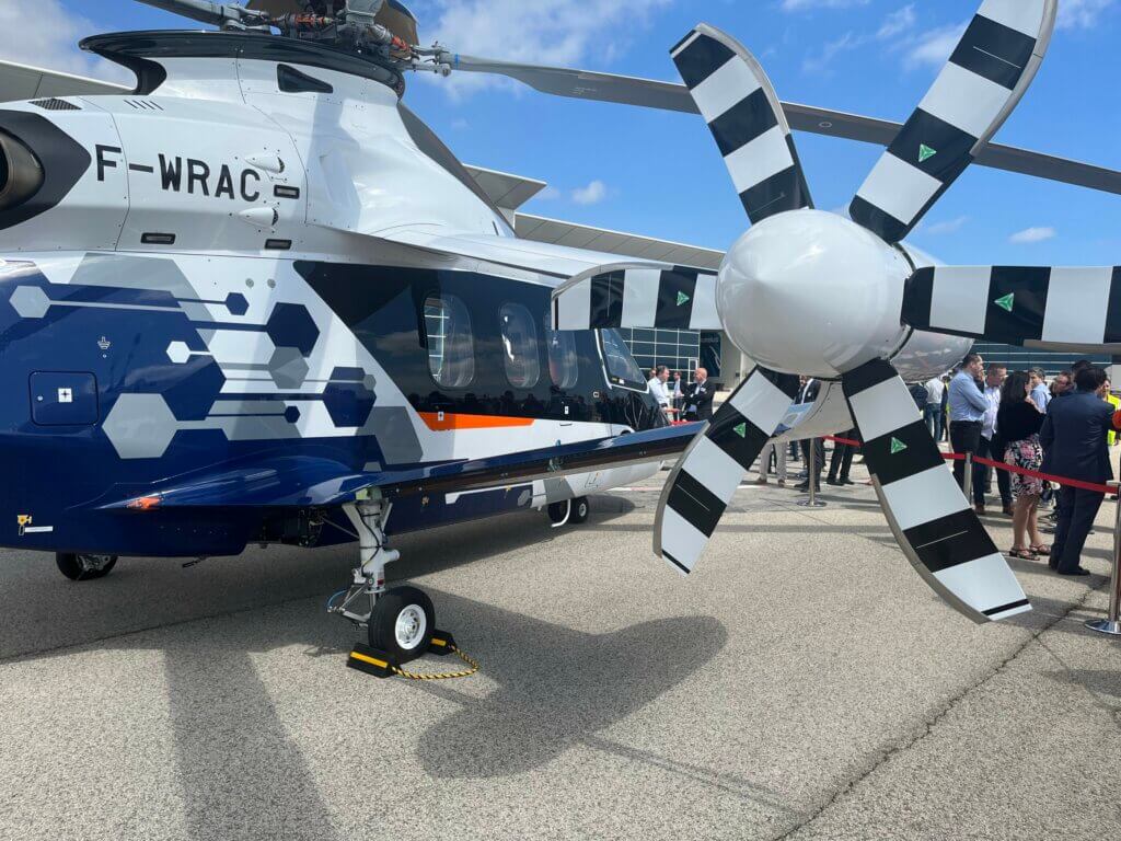 The Racer has performed its first four flights without the flaps on its lower box wings. These are now being installed. Oliver Johnson Photo