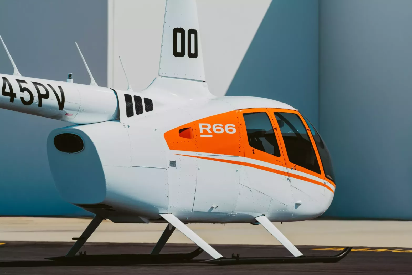 Robinson unveils new R66 Army Training Helicopter