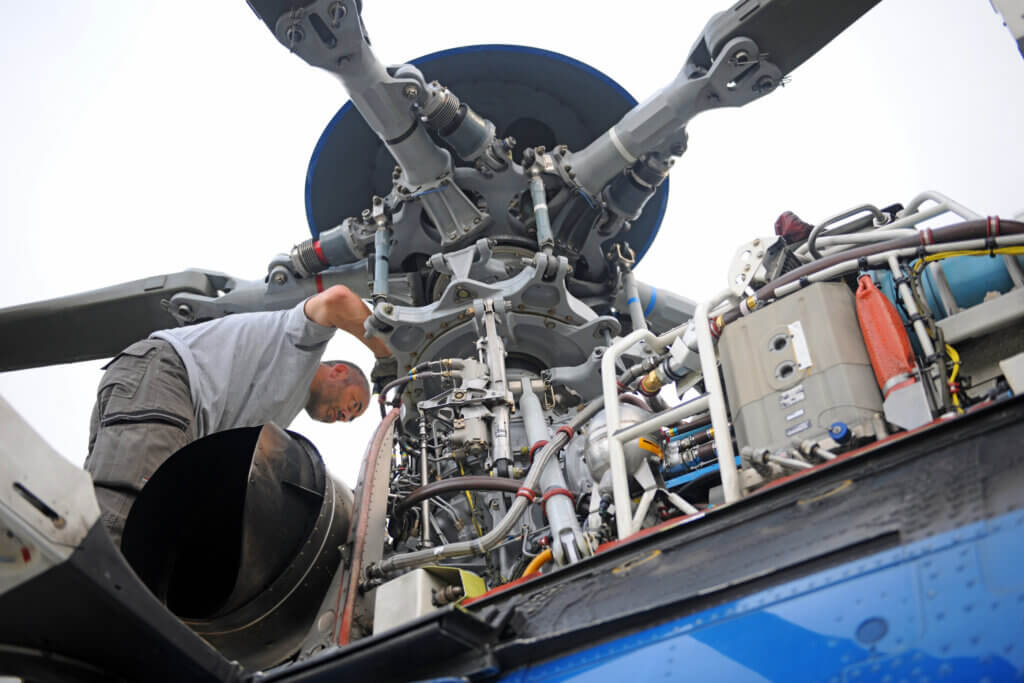 Firefighting helicopters: the hidden maintenance battle behind