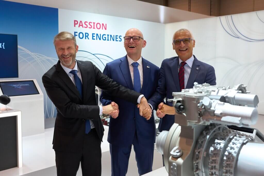 From left: Cédric Goubet, Safran Helicopter Engines CEO; Dr. Ottmar Pfänder, chief program officer of MTU Aero Engines; Riccardo Procacci, CEO of Avio Aero. MTU Aero Engines Photo